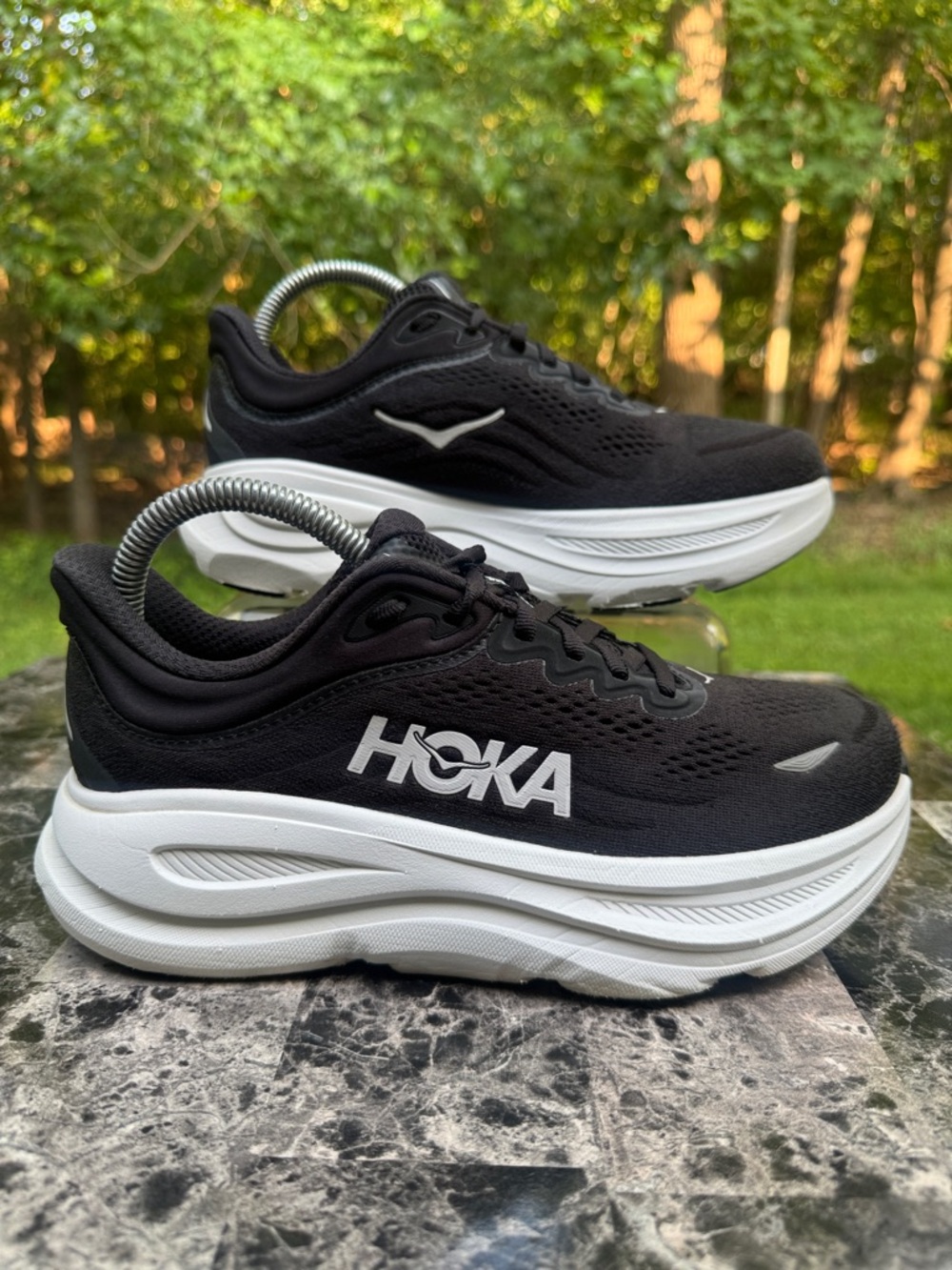 Hoka One One Bondi 9 Womens Size 7 2EBlack White Athletic Running Shoes Sneakers